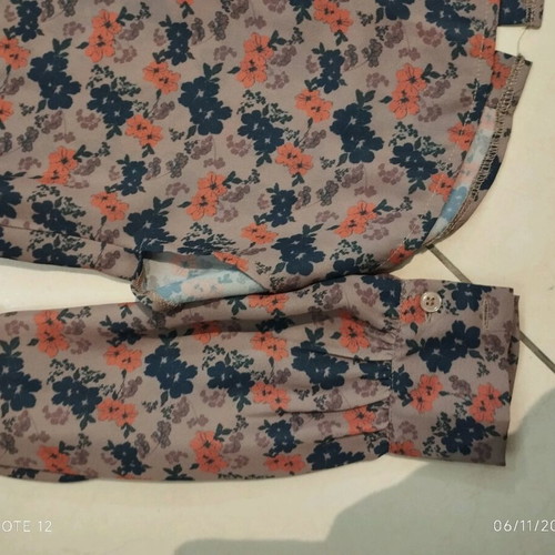 Floral shirt Funky Buddha size small like new