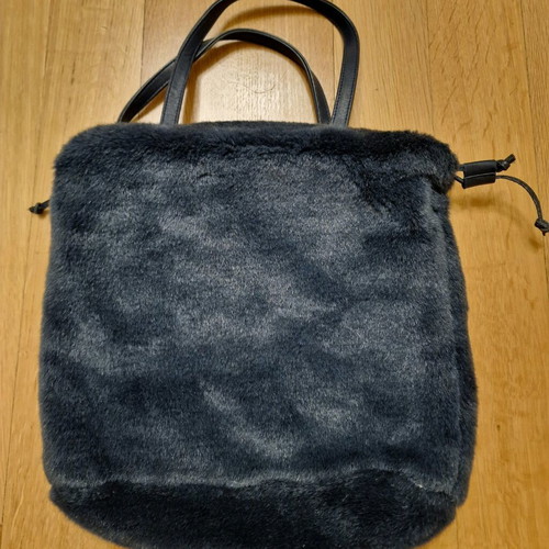 Zara women's furry shoulder bag like new, blue