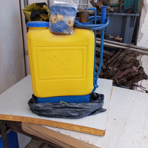 Backpack sprayer like new
