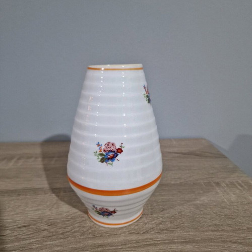 Vintage porcelain vase Dorohoi 17 cm like new