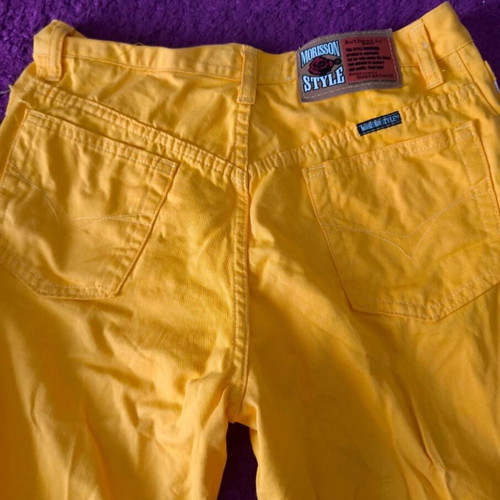 Yellow jeans size M like new