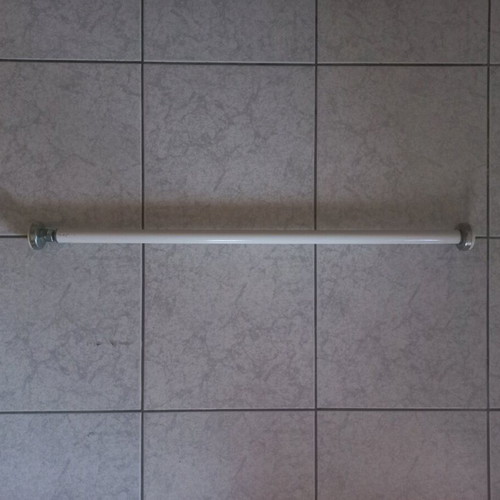 Door pull-up bar used with adjustable opening 77-86cm