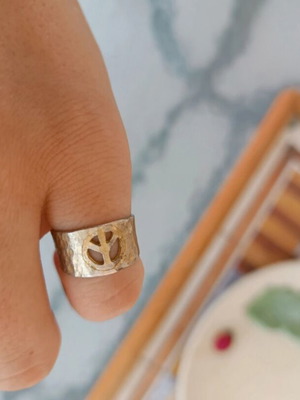 Adjustable gold-tone ring