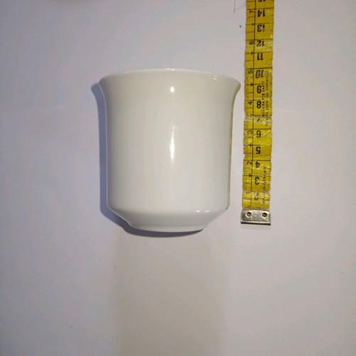 Lynns Fine China coffee cups and saucers new, set of 18 pieces