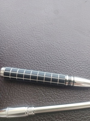 Montblanc Starwalker Rubber Platinum-Coated Fineliner като нов