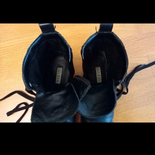 Guess black quilted ankle boots size 36 like new