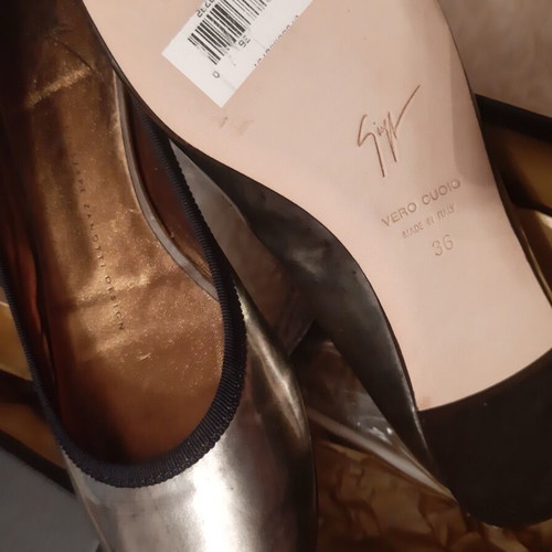 Giuseppe Zanotti metallic leather flat ballerinas size 36 like new