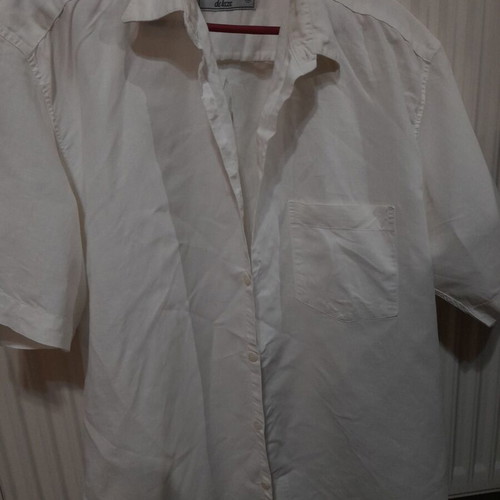 Men's dress shirts pack of 3 with 5 gift shirts like new