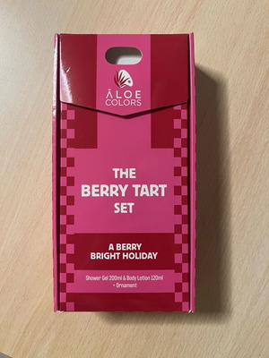 Aloe Colors shower gel and body cream set unused with red fruit scent