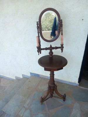 Dressing table from 1930 like new