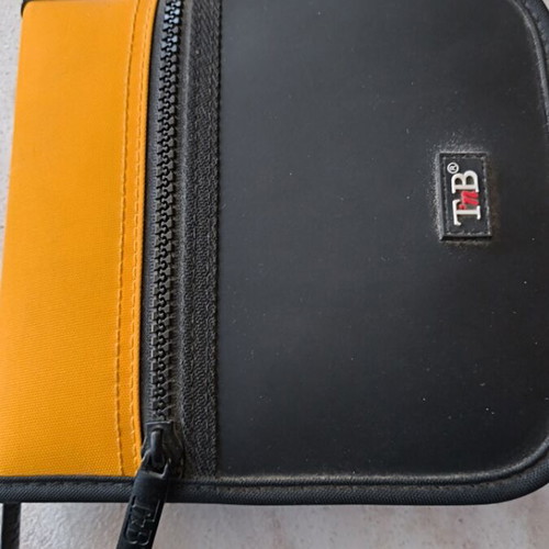 Case for 24 CD/DVD like new
