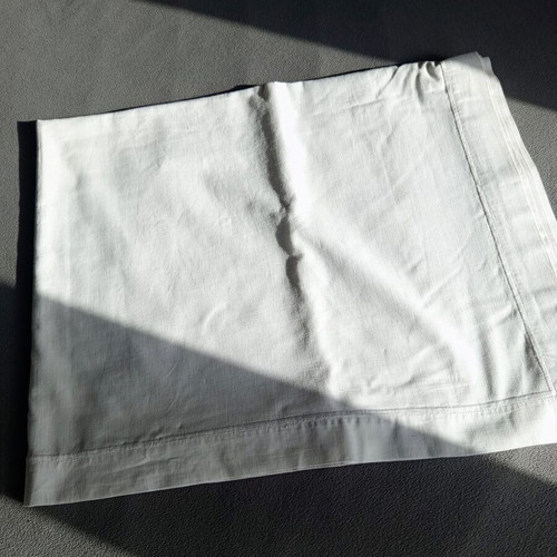 Tablecloth classic white minimal aesthetic 210x162cm like new