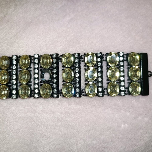 Black choker with gold stones like new, wide