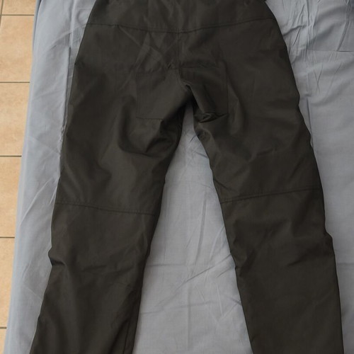 Motorcycle pants large, new, waterproof with knee protectors and vents