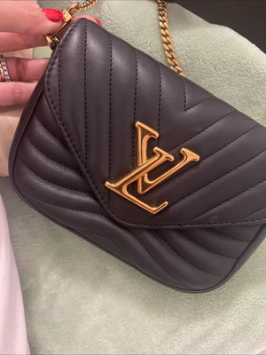 Louis Vuitton handbag like new