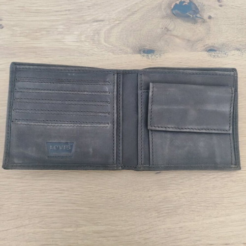 Levi's brown leather wallet like new