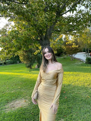 Long satin dress gold like new, with slit and cups