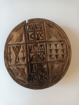 Very old bread stamp used, diameter 10 cm
