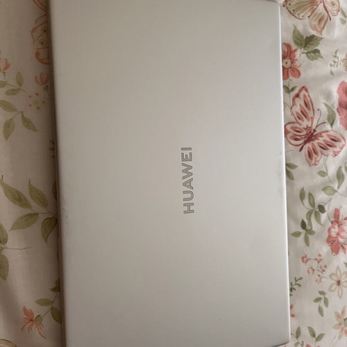 Huawei Matebook D15 laptop used, Intel Core i3, 8GB RAM, Windows 11