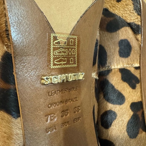 Schutz leopard print pony hair pumps size 38 like new
