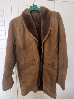 Authentic Shearling (Mouton) Women's Coat like new, brown