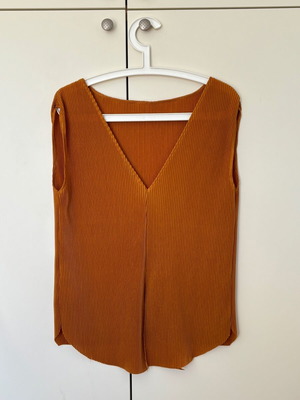 Πλισέ αμάνικο τοπ Zara σαν καινούργιο, μουσταρδί