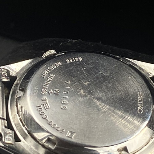 Seiko 5 Automatic Day-Date Watch like new, men's, gold and silver