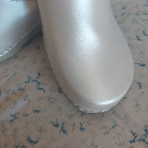 Boxer women's anatomical leather clogs size 39 like new, white pearl