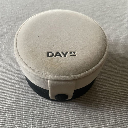 Day Et Velvet Jewelry Box like new, beige and black