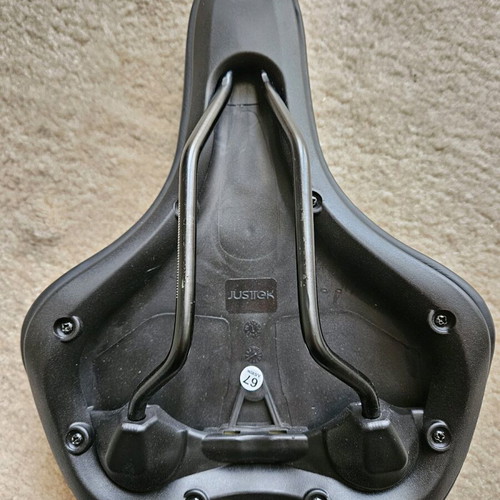 Duotts bicycle saddle new, unused