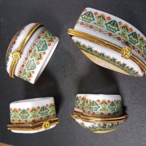 Jewelry boxes used, pack of 4 small