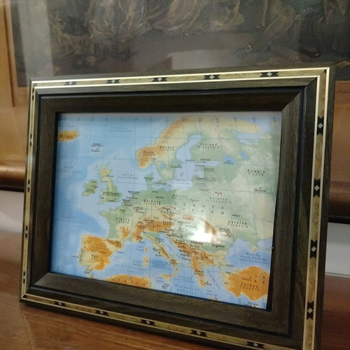 Wooden frame like new, large