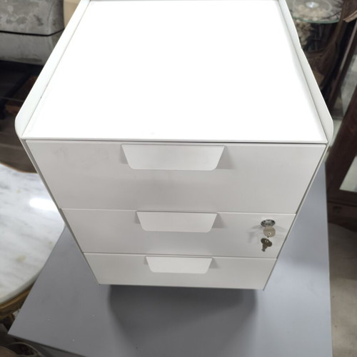 Metal drawer units with 3 drawers on wheels, pack of 4, 40x47x56 cm, like new