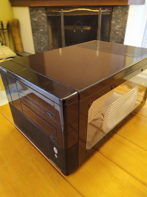 Κουτί υπολογιστή Thermaltake VF6000BWS Lanbox Lite Window μαύρο