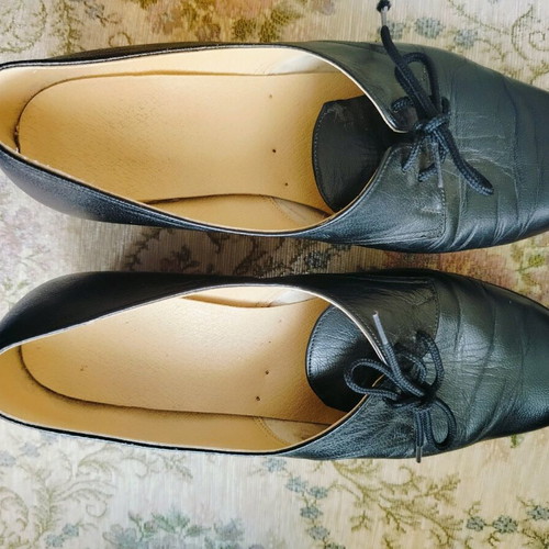 Leather Inside-Outside Lace-Up Traditional Dance Shoes Size 37 Like New