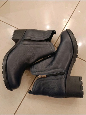 Step Shoes women's blue ankle boots new, leather, size 40