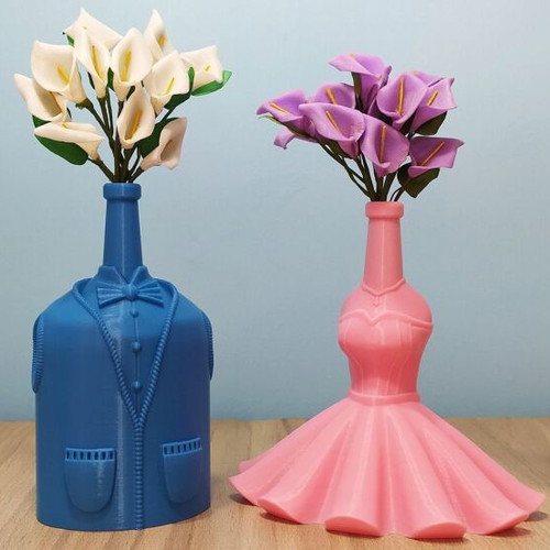 Mr and Mrs Bottle Set 3D Printed New, Ideal for Weddings and Christenings