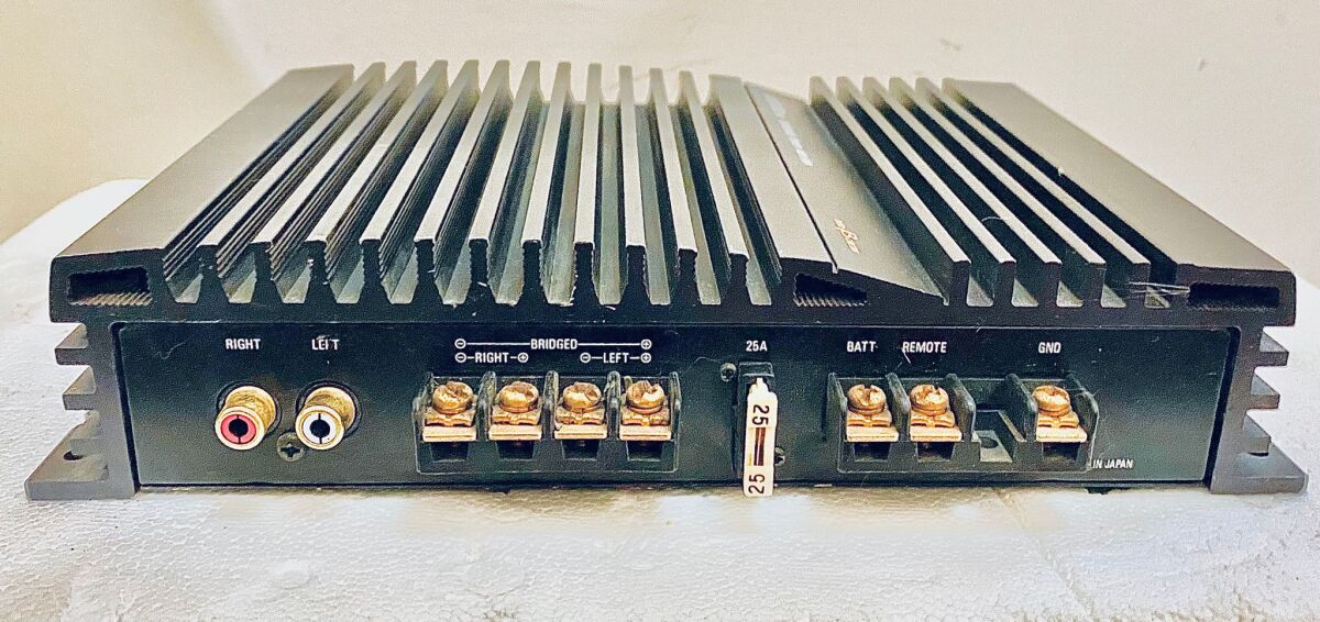Alpine 3541 car amplifier used, 2 x 40 W… - € 40,00 - Vendora.cy