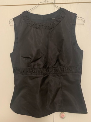 Boss top dark blue S like new, silk and polyester