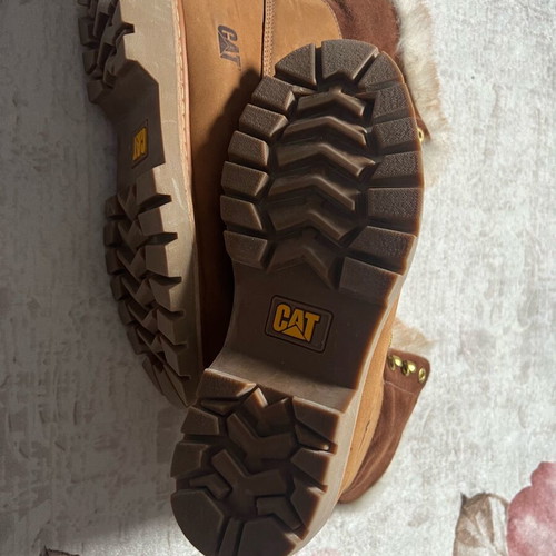 Caterpillar (CAT) women's boots used, brown leather with fur
