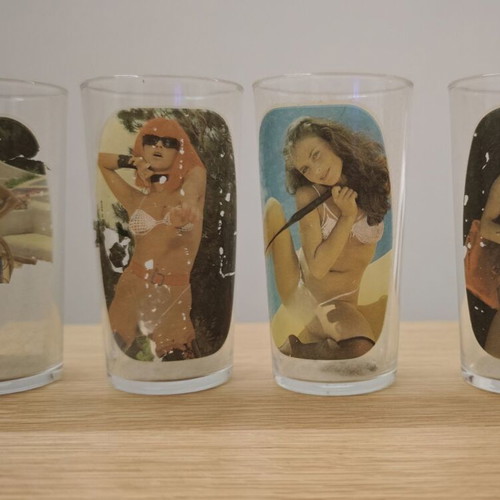 Vintage water glasses used, set of four pin-up 70's