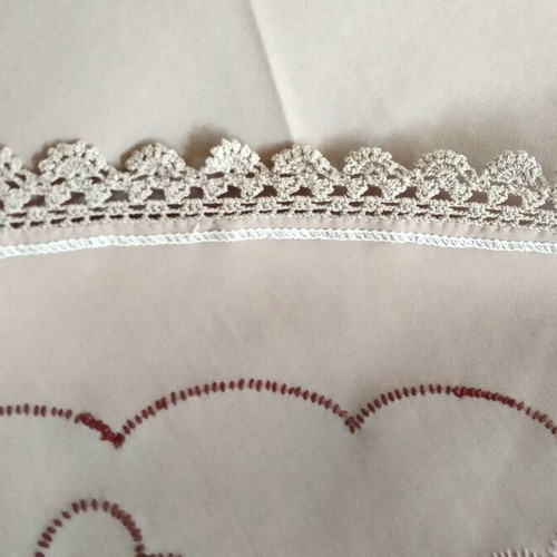 Vintage embroidered round tablecloth Rotonda diameter 1.48m