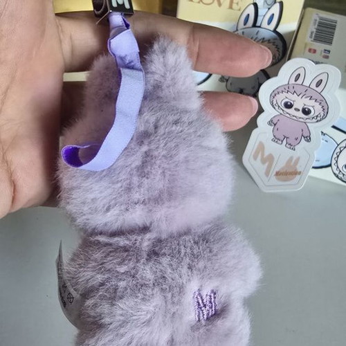 Labubu The Monsters Pin for Love Vinyl Plush Pendant M new
