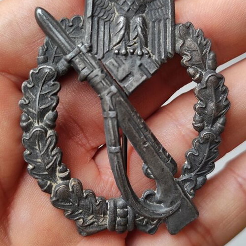 Wermacht Infantry Assault Badge used, World War II