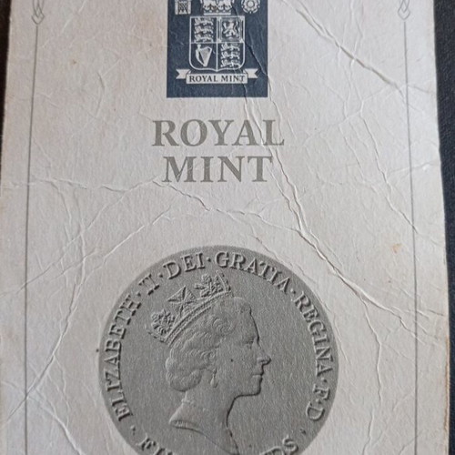 British 1990 Royal Mint 5 Pounds commemorative coin