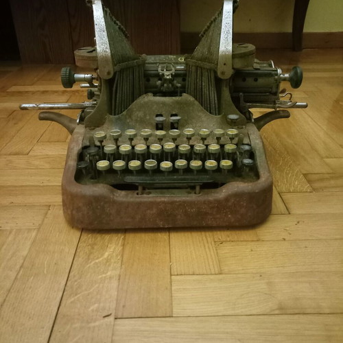 Oliver 9 Bat Wings typewriter used, 1900-1920