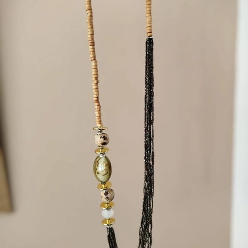 Handmade necklace like new with bohemian and ethnic influences