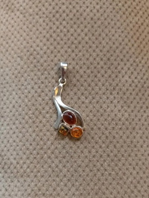 Pendant made of silver925 with amber used