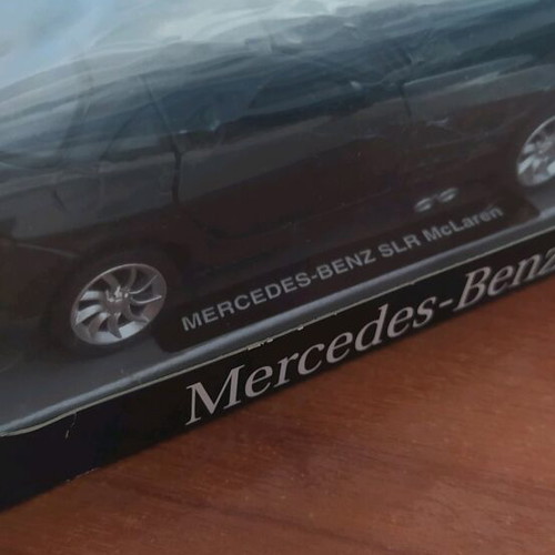 Mercedes SLR McLaren 1:32 model car new