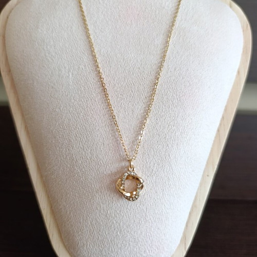 Stainless steel necklace with zircon